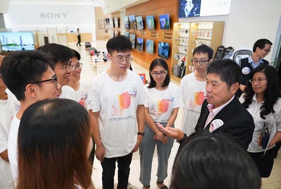高桥洋先生和大学生交流索尼的相机产品以及拍摄技巧学习途径等 图片3