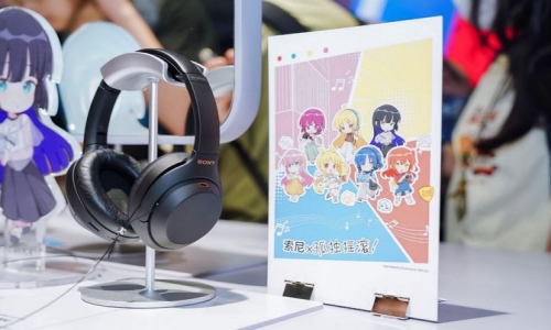 索尼展位“索尼×孤独摇滚!”联名展示