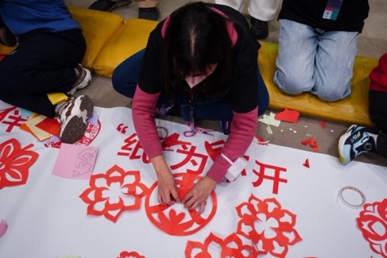 “星”途相伴,“纸”为你开 索尼员工志愿者活动在北京举行,助力特殊教育儿童梦想启航